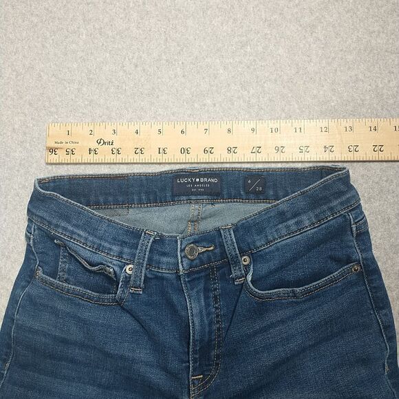 LUCKY BRAND JEANS AVA CROP SZ 6/28 MID RISE COTTON BLEND BLUE WITH GREAT WASH. - Picture 2 of 9